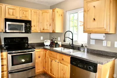 790 N 150 E, Springville, UT 84663 - Photo 4