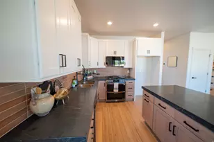 3550 W Franco Ct, West Valley City, UT 84129 - Photo 8