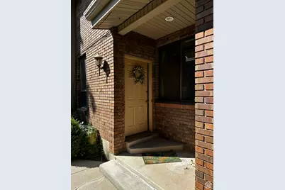 8722 S Oakwood Park Cir Cir S #8722, Sandy, UT 84094 - Photo 1