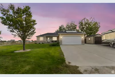 415 S Worthington St, Grantsville, UT 84029 - Photo 2