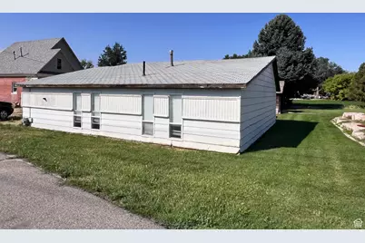 1555 N 1200 W, Farr West, UT 84404 - Photo 30