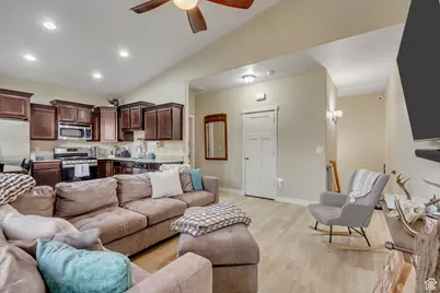 11287 S Winter Bluff Ln, South Jordan, UT 84095 - Photo 14