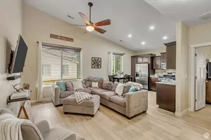 11287 S Winter Bluff Ln, South Jordan, UT 84095 - Photo 12