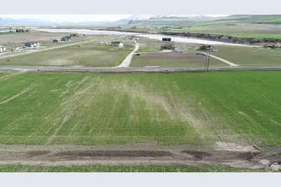 135 W 6600 S #3, Newton, UT 84327 - Photo 8