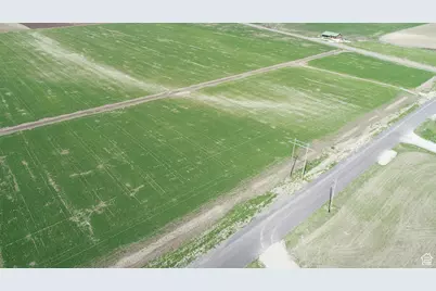 135 W 6600 S #3, Newton, UT 84327 - Photo 4