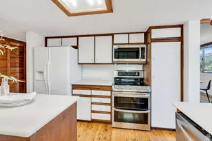 241 N Vine St W, Salt Lake City, UT 84103 - Photo 10