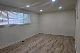 137 W 250 N, Clearfield, UT 84015 - Photo 6