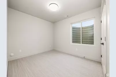 208 E 400 S, Mapleton, UT 84664 - Photo 32