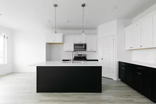 878 N Pugh Ln, Saratoga Springs, UT 84045 - Photo 4