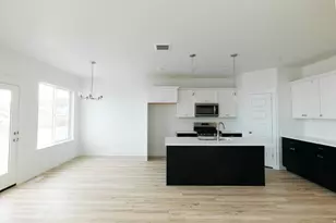 878 N Pugh Ln, Saratoga Springs, UT 84045 - Photo 2