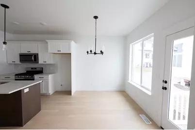 602 W Sungleam Ln #2374, Saratoga Springs, UT 84045 - Photo 4