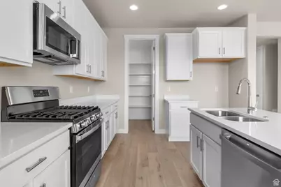 541 W Coyote Ridge Rd, Grantsville, UT 84029 - Photo 10