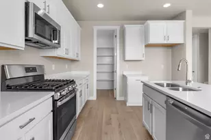 541 W Coyote Rdg Rd, Grantsville, UT 84029 - Photo 10