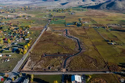 484 S 7900 St E #9, Huntsville, UT 84317 - Photo 2