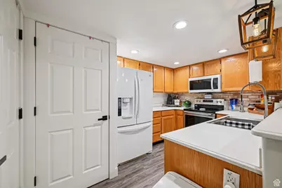 975 W Little River Way #1, Salt Lake City, UT 84119 - Photo 8