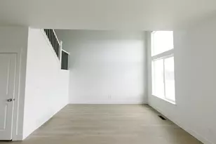 874 N Pugh Ln, Saratoga Springs, UT 84045 - Photo 8