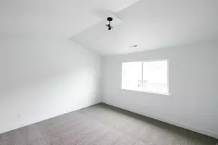 594 W Sungleam Ln, Saratoga Springs, UT 84045 - Photo 8