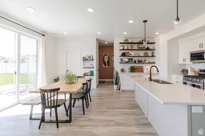 676 E 1100 S, Hyrum, UT 84319 - Photo 10