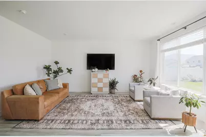 676 E 1100 S, Hyrum, UT 84319 - Photo 8