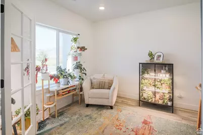 676 E 1100 S, Hyrum, UT 84319 - Photo 6