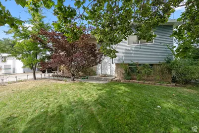 1077 E Turquoise Way S, Sandy, UT 84094 - Photo 24