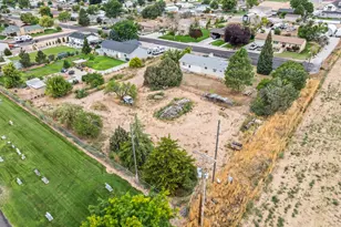 390 N 300 W, Aurora, UT 84620 - Photo 30