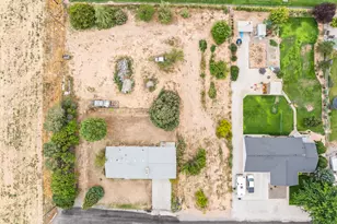 390 N 300 W, Aurora, UT 84620 - Photo 32