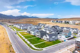 7106 W 7800 S, West Jordan, UT 84081 - Photo 30