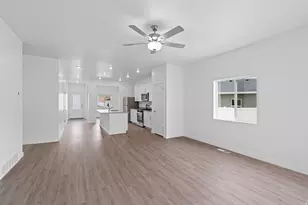 7247 Bald Eagle Way N, Eagle Mountain, UT 84005 - Photo 4