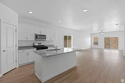 7263 Bald Eagle Way N, Eagle Mountain, UT 84005 - Photo 4