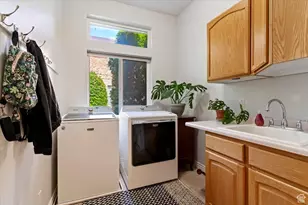6879 Black Powder Rd, Mountain Green, UT 84050 - Photo 18