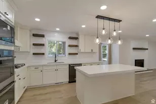 1372 Sweetwater Ln, Farmington, UT 84025 - Photo 6