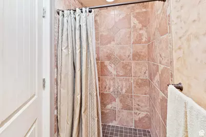 669 W Ogden Dr, Richfield, UT 84701 - Photo 10
