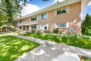 2209 E Carriage Ln S, Holladay, UT 84117 - Photo 2