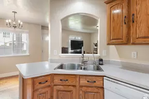 802 Brookside Ct, Payson, UT 84651 - Photo 18