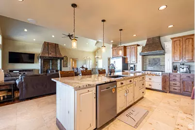 9235 S Redwash Rd, Jensen, UT 84035 - Photo 10