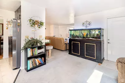 4571 W Hillside Dr, Vernal, UT 84078 - Photo 6