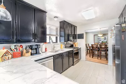 4571 W Hillside Dr, Vernal, UT 84078 - Photo 12