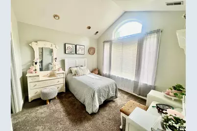 302 W Hidden Hollow Dr S, Orem, UT 84058 - Photo 30