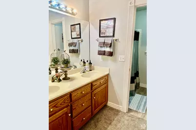 302 W Hidden Hollow Dr S, Orem, UT 84058 - Photo 34