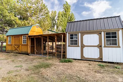 878 N 2600 W, Clinton, UT 84015 - Photo 22