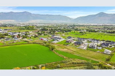 2445 W 200 S, Marriott-Slaterville City, UT 84404 - Photo 8