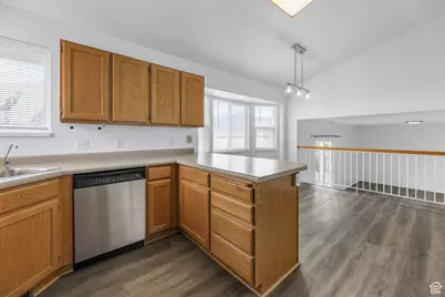 1393 E 970 N, Tooele, UT 84074 - Photo 6