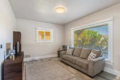 949 E 24th St S, Ogden, UT 84401 - Photo 4