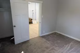 355 S 1000 W, Salt Lake City, UT 84104 - Photo 10