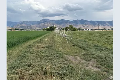 [Address not provided], Smithfield, UT 84335 - Photo 2