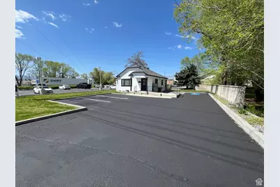 15 E 8800 S, Sandy, UT 84070 - Photo 2