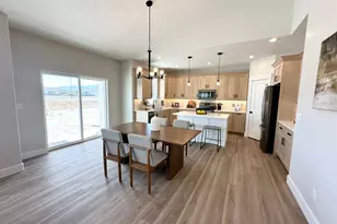 634 E Cedar Ct, Grantsville, UT 84029 - Photo 12