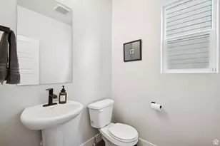 12284 S Xander Ln, Herriman, UT 84096 - Photo 16