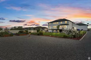 256 W Pear St, Grantsville, UT 84029 - Photo 36